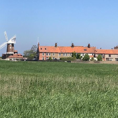 Lovely Quiet Cottage Sleeps 4 Adults, 4 Children, Dog Friendly Cley next the Sea Buitenkant foto