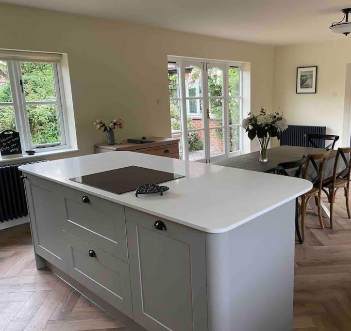 Lovely Quiet Cottage Sleeps 4 Adults, 4 Children, Dog Friendly Cley next the Sea Buitenkant foto